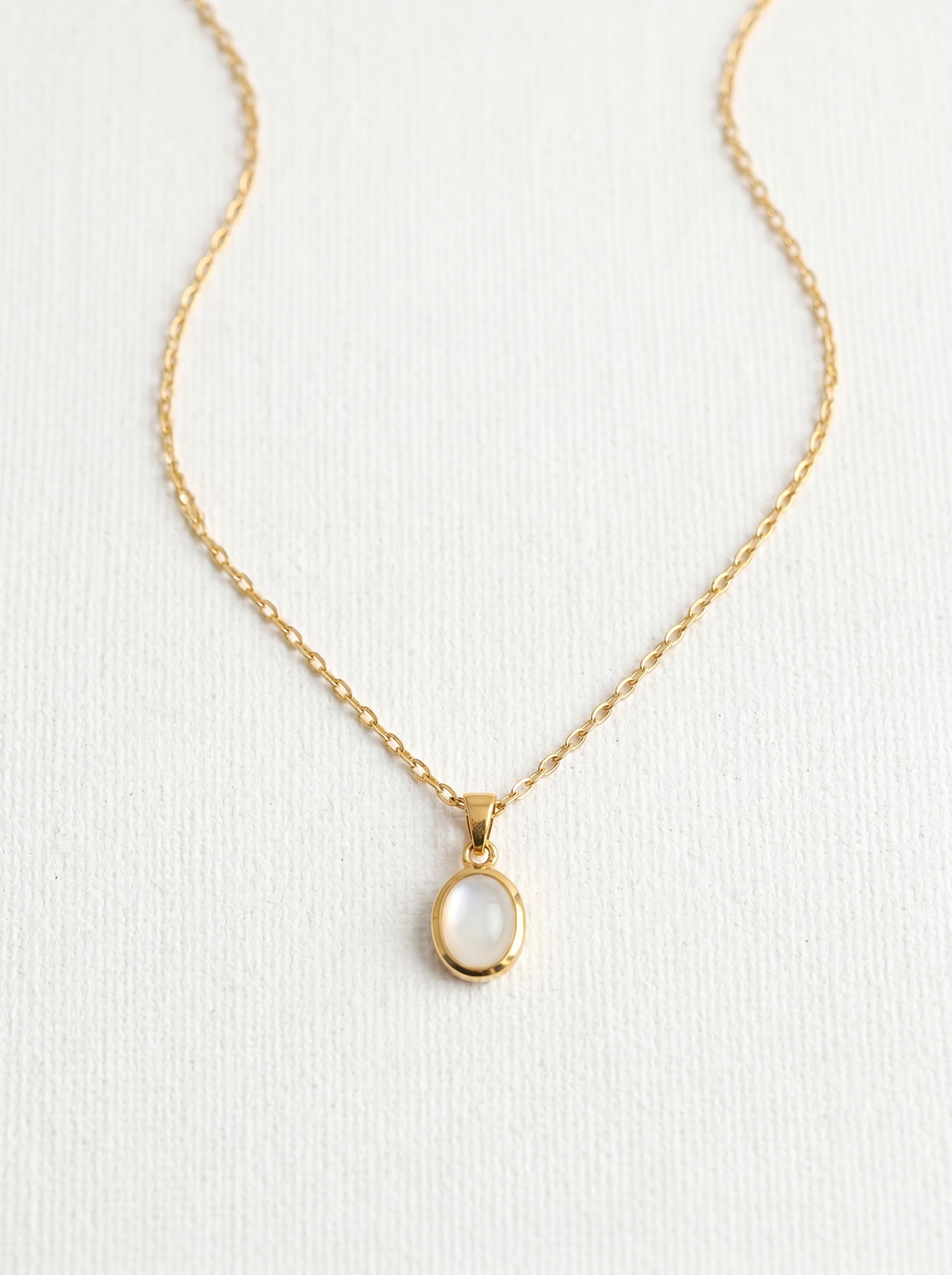 Teardrop Pendant Necklace
